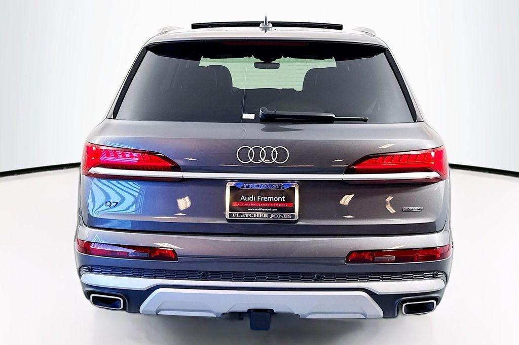 new 2025 Audi Q7 car, priced at $82,160