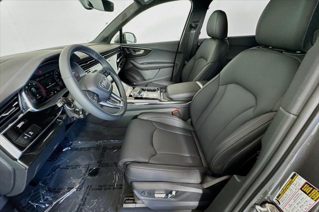 new 2025 Audi Q7 car, priced at $82,160