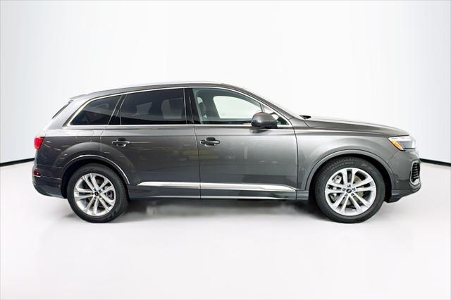 new 2025 Audi Q7 car, priced at $82,160