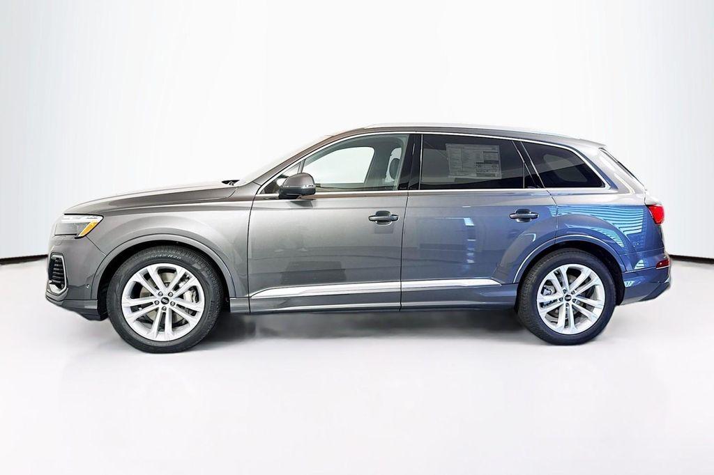 new 2025 Audi Q7 car, priced at $82,160