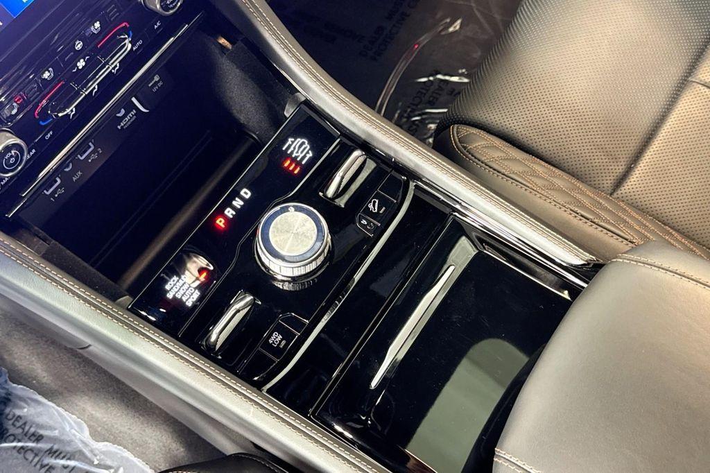 used 2022 Jeep Grand Cherokee car, priced at $39,990