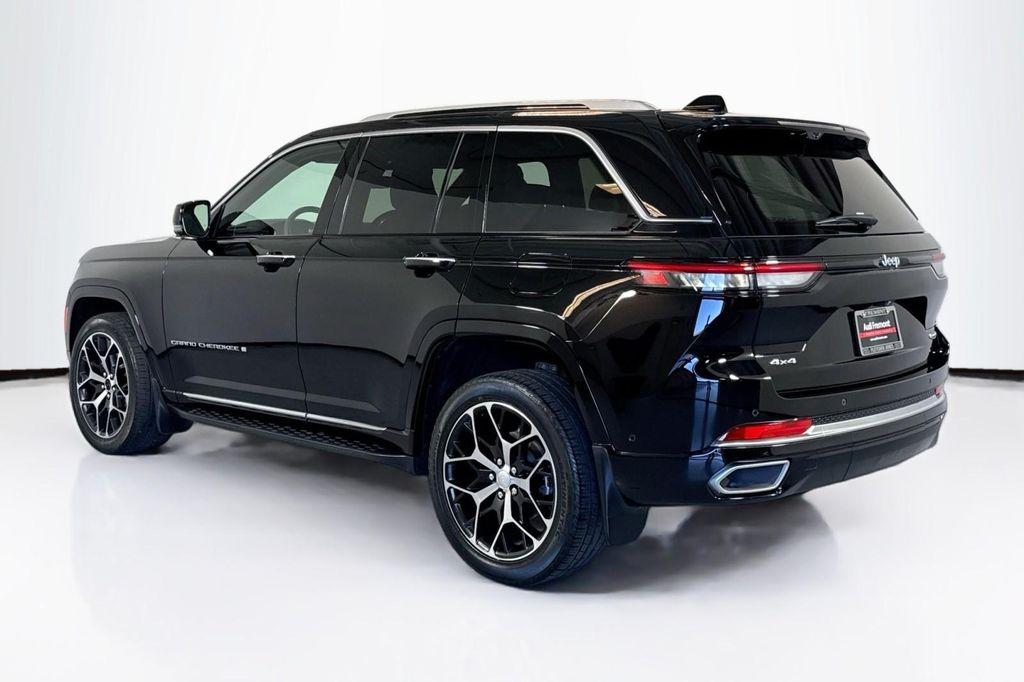 used 2022 Jeep Grand Cherokee car, priced at $39,990