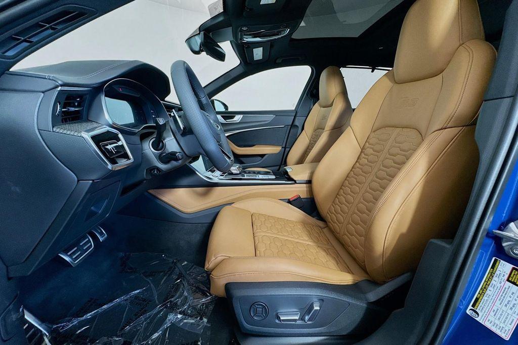 new 2025 Audi RS 6 Avant car, priced at $148,395