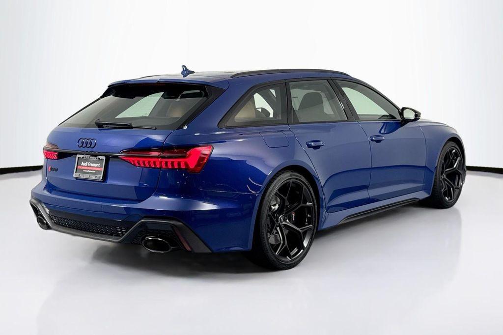 new 2025 Audi RS 6 Avant car, priced at $148,395