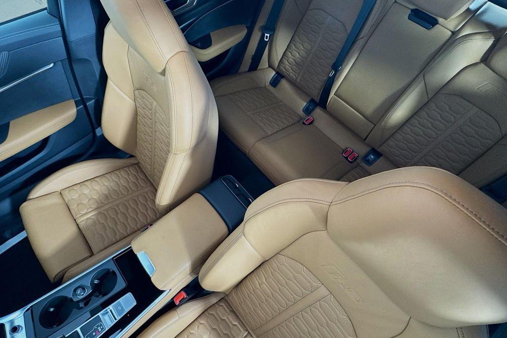 new 2025 Audi RS 6 Avant car, priced at $148,395