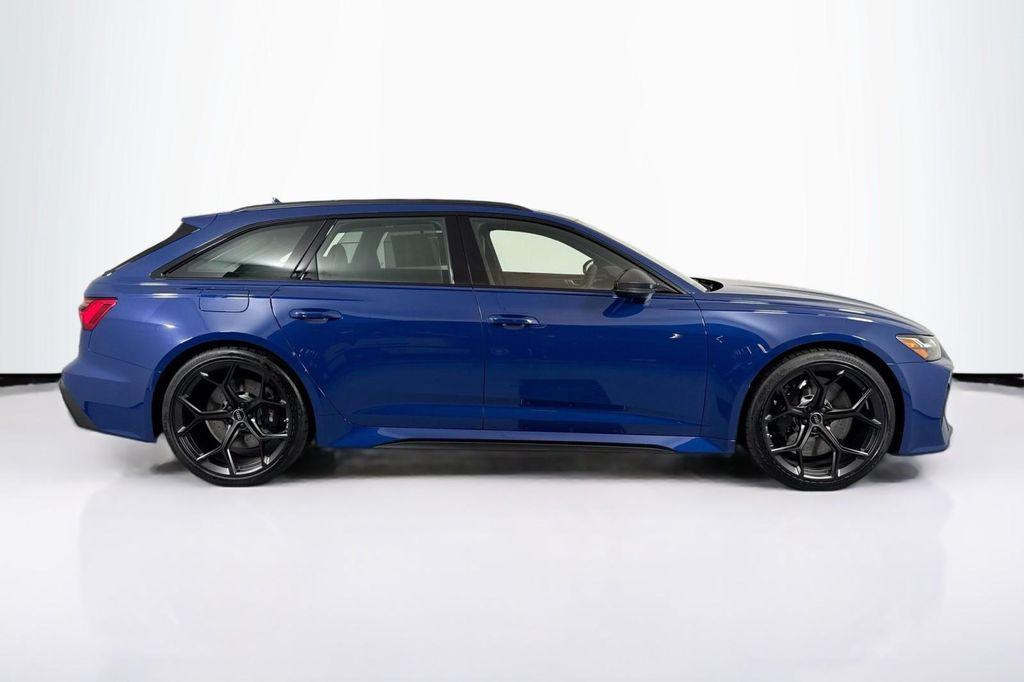 new 2025 Audi RS 6 Avant car, priced at $148,395