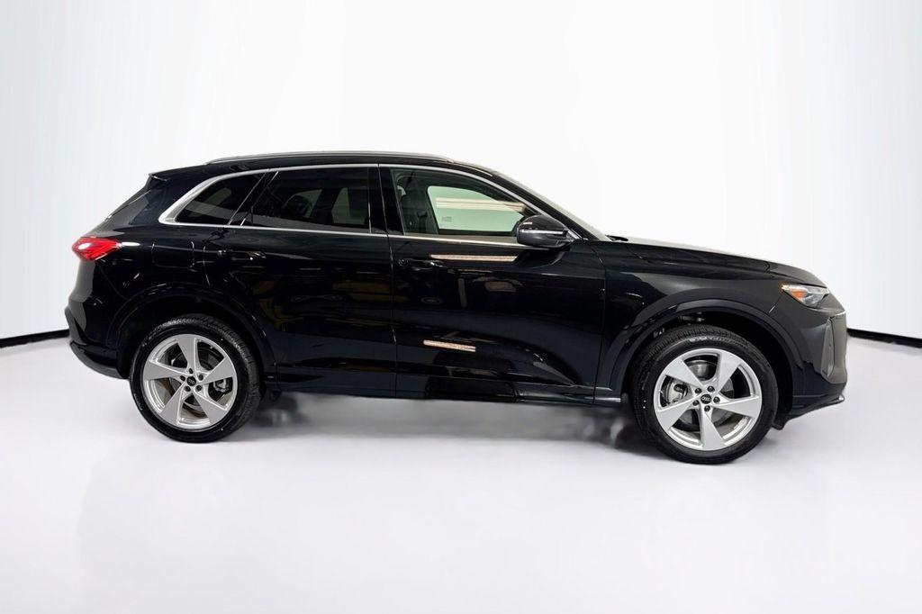 new 2025 Audi Q5 car, priced at $61,390