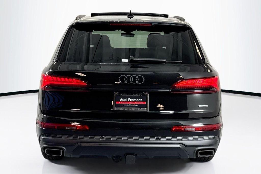 new 2026 Audi Q7 car, priced at $78,295