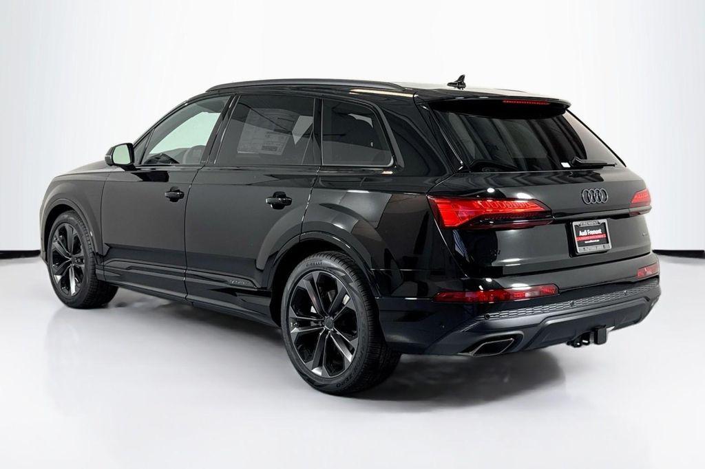 new 2026 Audi Q7 car, priced at $78,295