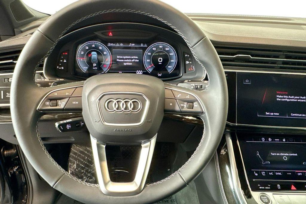new 2026 Audi Q7 car, priced at $78,295