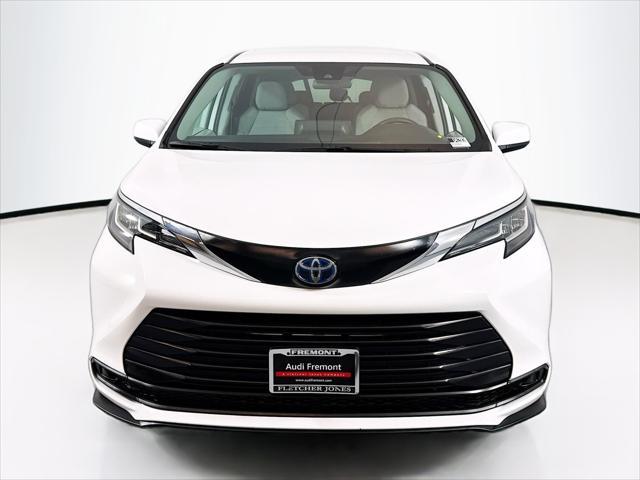 used 2023 Toyota Sienna car, priced at $40,500