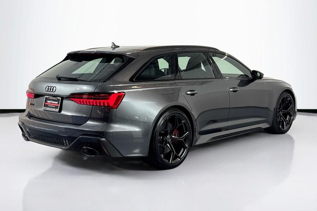 new 2026 Audi RS 6 Avant car, priced at $162,865