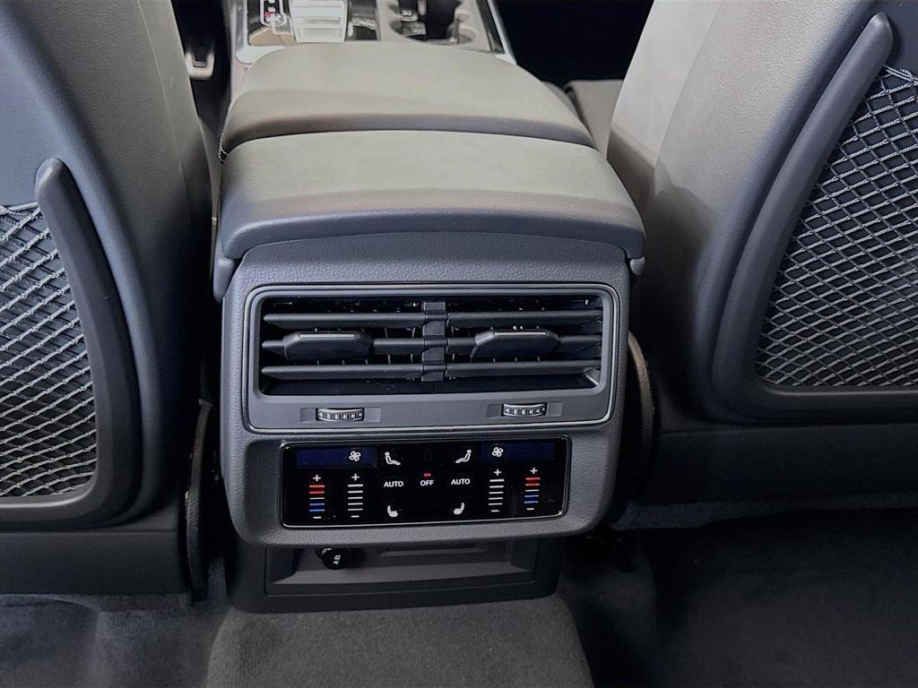 new 2025 Audi SQ7 car, priced at $116,090