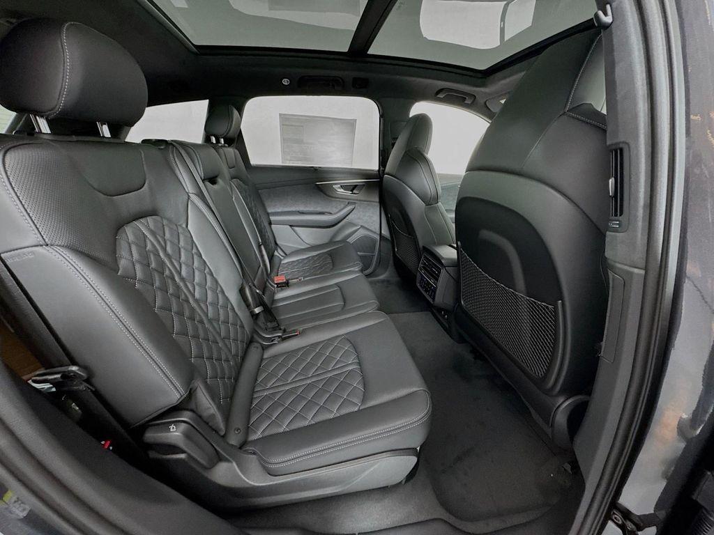 new 2025 Audi SQ7 car, priced at $116,090