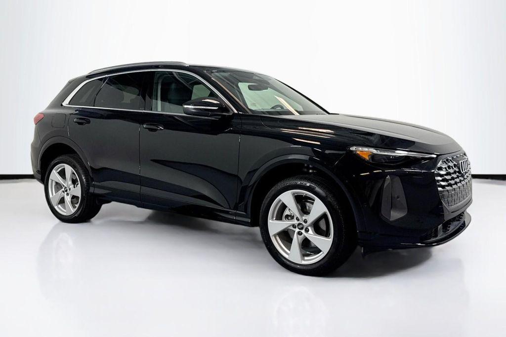 new 2025 Audi Q5 car, priced at $61,390