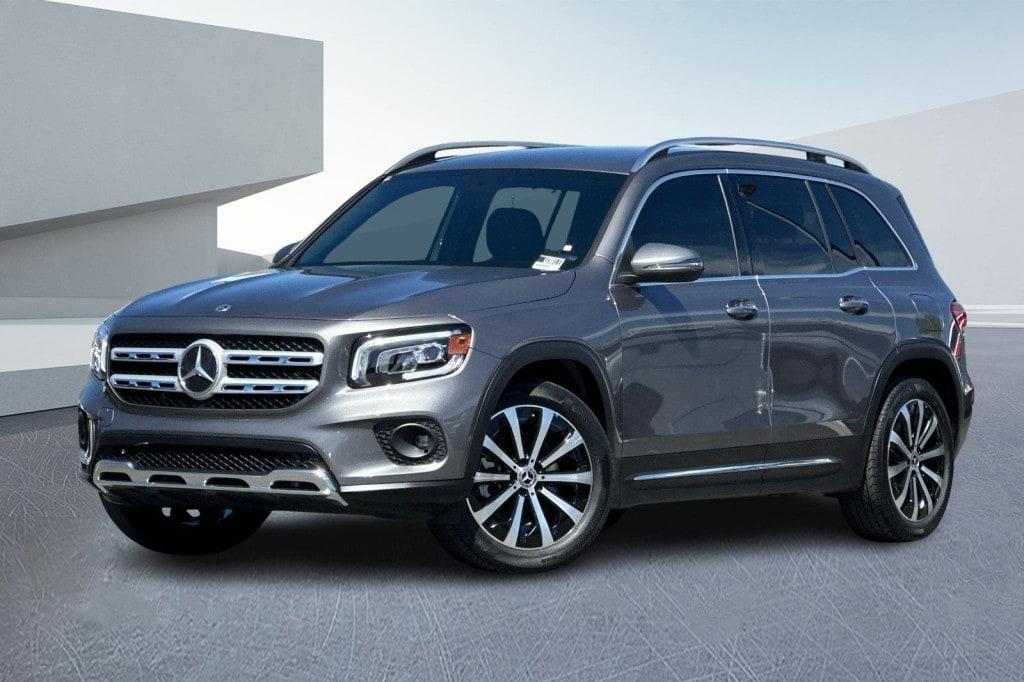 used 2021 Mercedes-Benz GLB 250 car, priced at $29,884