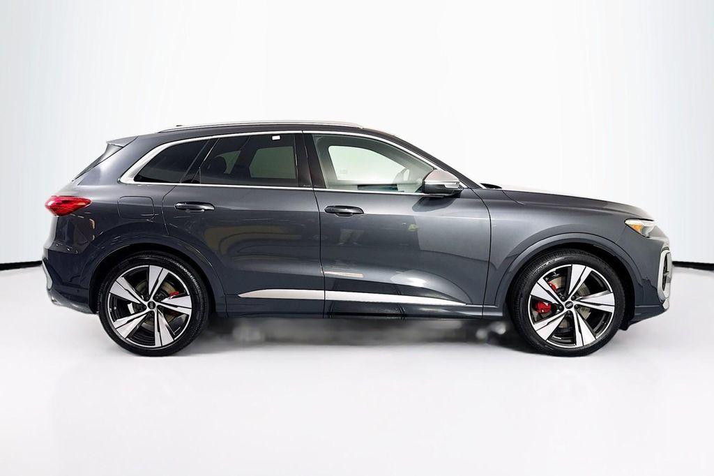 new 2025 Audi SQ5 car, priced at $73,615