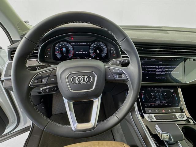 new 2025 Audi Q7 car, priced at $70,020