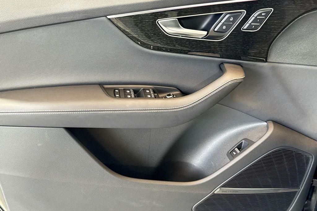 used 2025 Audi Q7 car, priced at $55,444