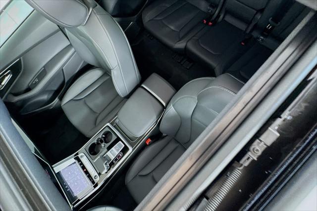new 2025 Audi Q8 car, priced at $86,805