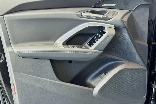 new 2025 Audi Q5 car, priced at $60,440