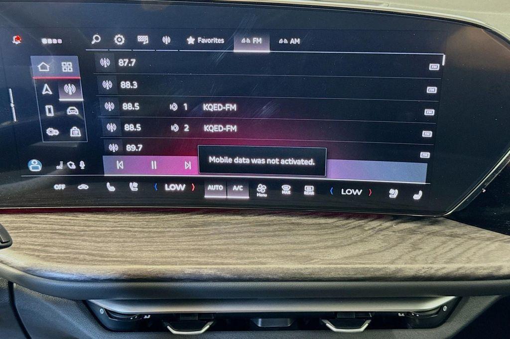 new 2025 Audi Q5 car, priced at $64,250