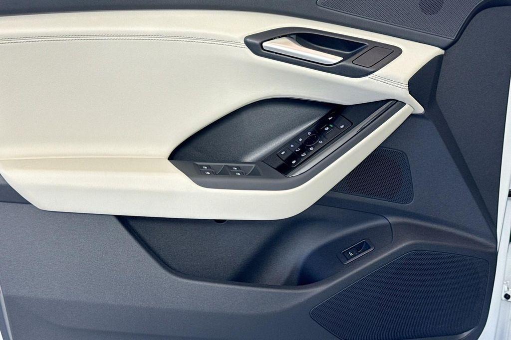 new 2025 Audi Q6 e-tron car, priced at $68,650