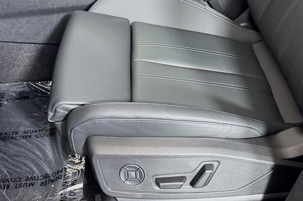 new 2025 Audi Q5 car, priced at $61,390