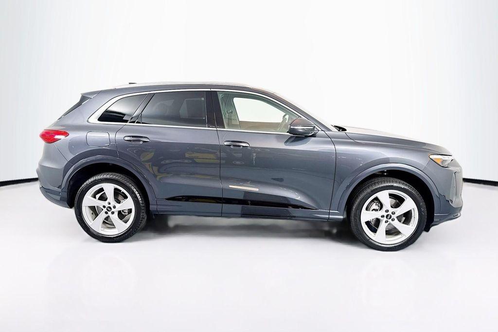 new 2025 Audi Q5 car, priced at $61,390