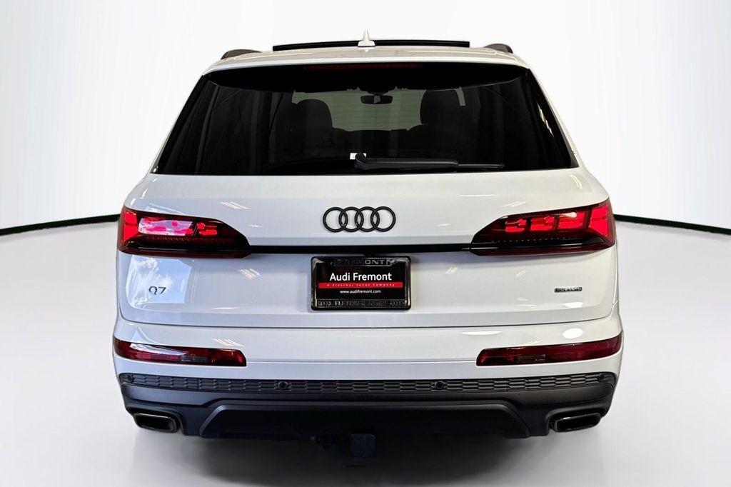 new 2026 Audi Q7 car, priced at $82,110