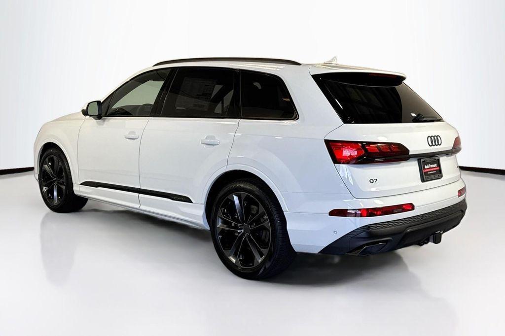 new 2026 Audi Q7 car, priced at $82,110