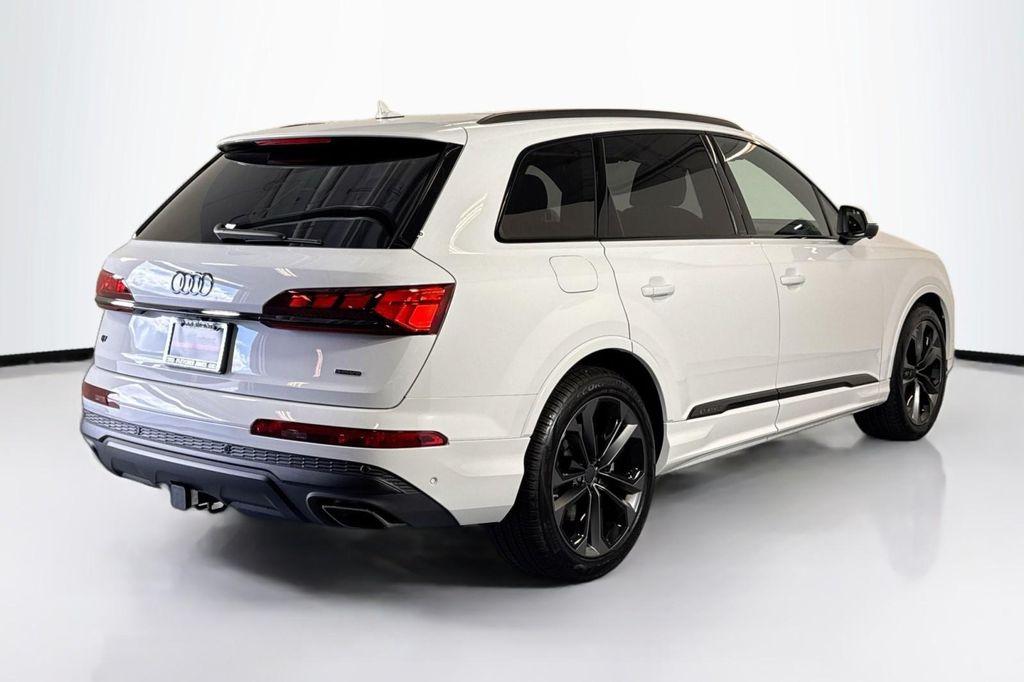 new 2026 Audi Q7 car, priced at $82,110