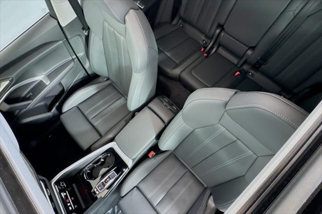 new 2025 Audi Q5 car, priced at $64,250