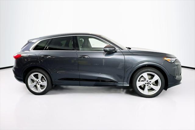 new 2025 Audi Q5 car, priced at $64,250