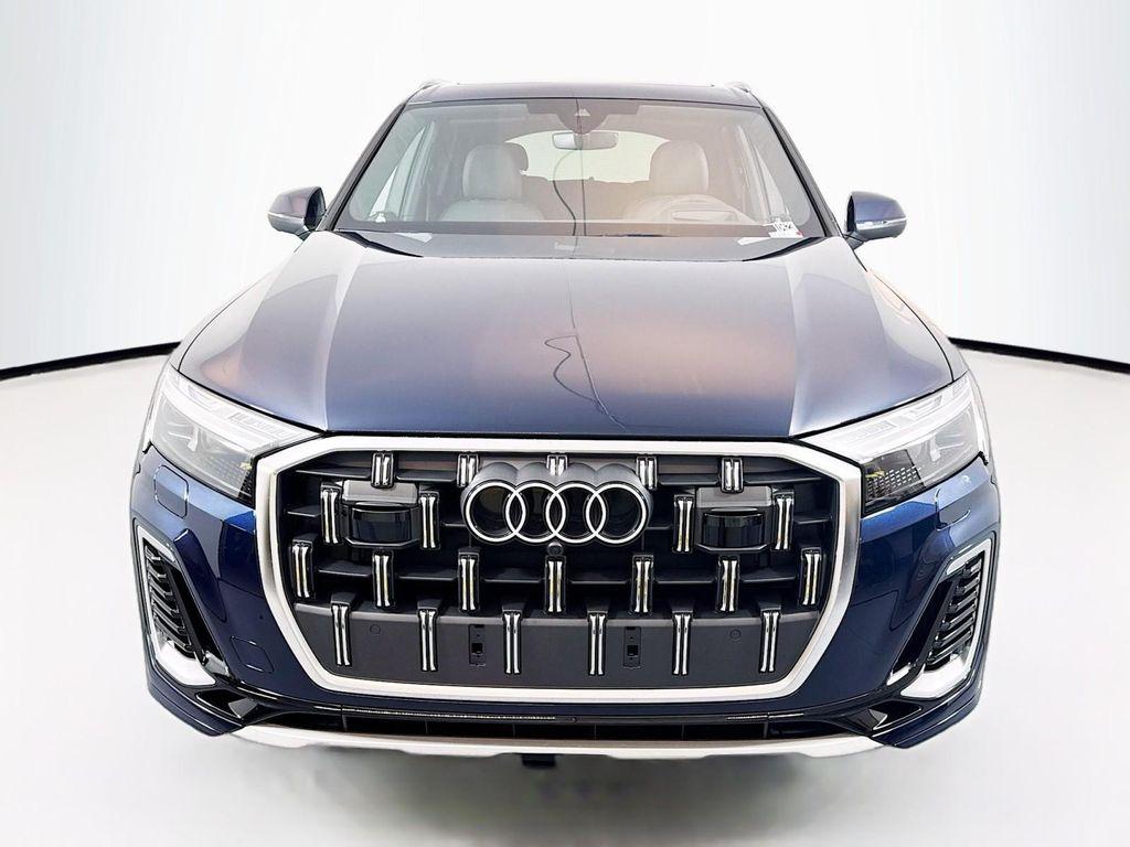 new 2025 Audi Q7 car, priced at $87,280