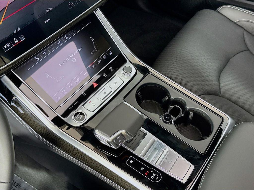 new 2025 Audi Q7 car, priced at $87,280