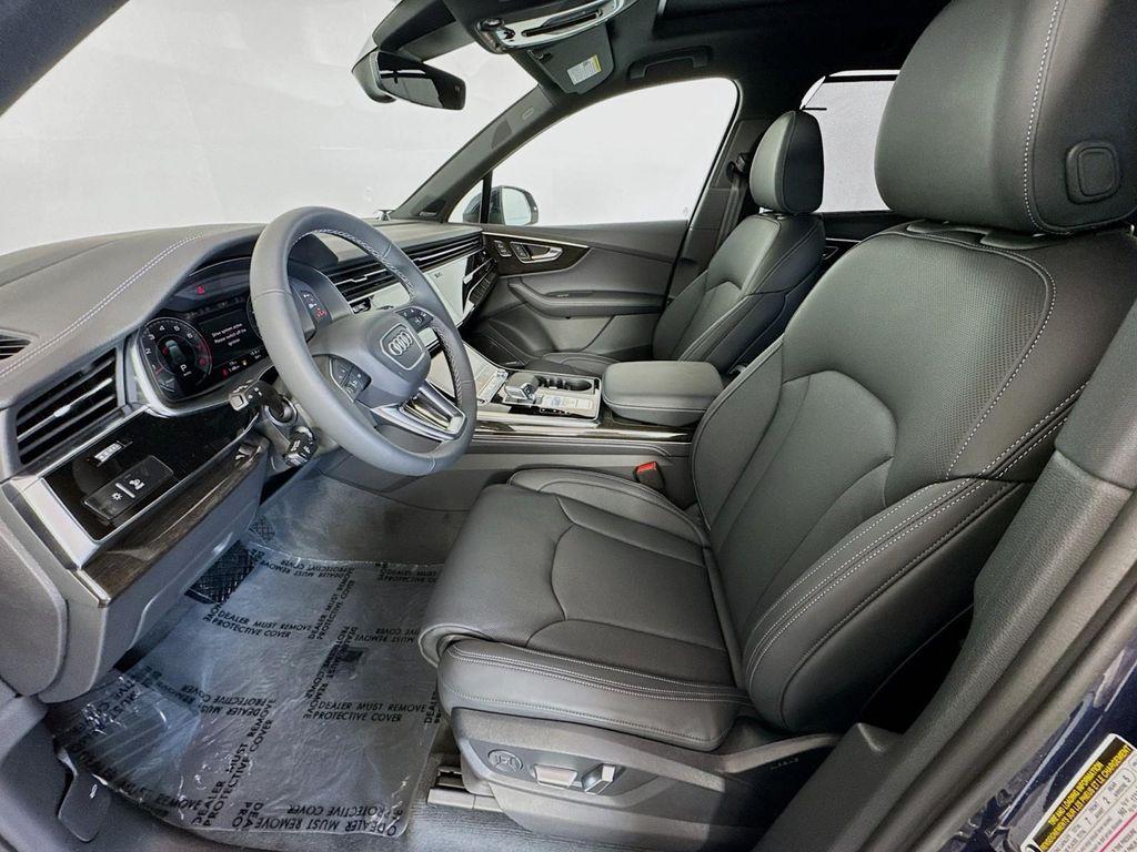 new 2025 Audi Q7 car, priced at $87,280