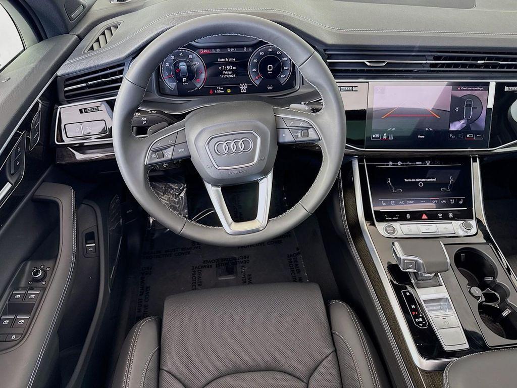 new 2025 Audi Q7 car, priced at $87,280