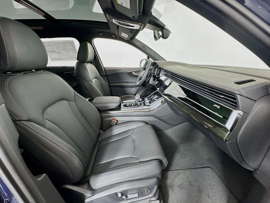 new 2025 Audi Q7 car, priced at $87,280