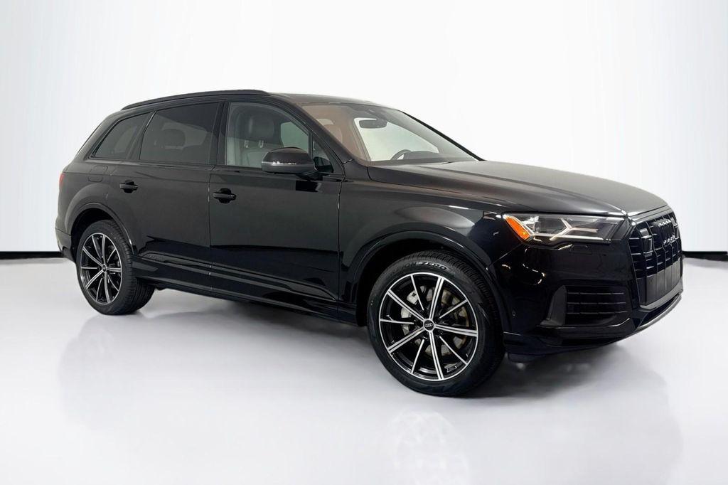 used 2023 Audi Q7 car, priced at $40,884