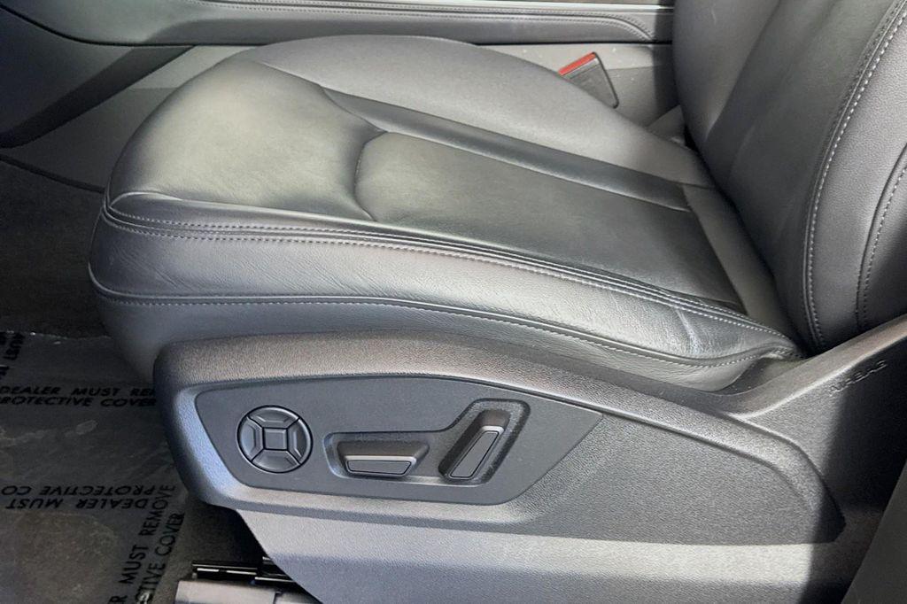 used 2023 Audi Q7 car, priced at $40,884
