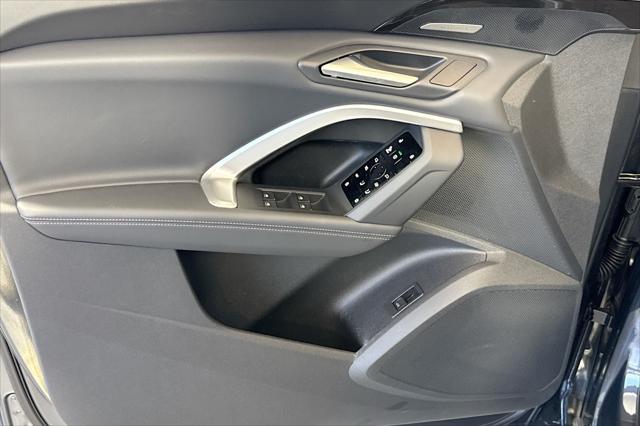 new 2025 Audi Q5 car, priced at $61,300