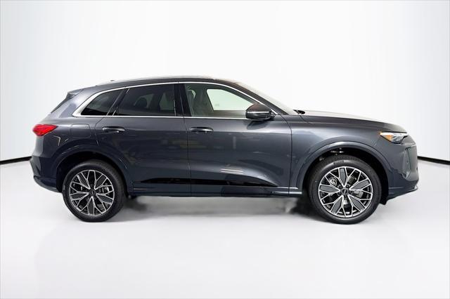 new 2025 Audi Q5 car, priced at $61,300