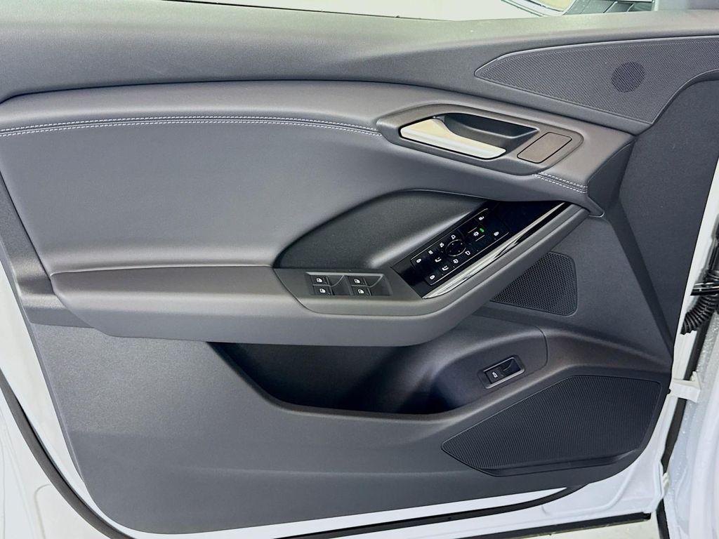 new 2025 Audi Q6 e-tron car, priced at $71,000