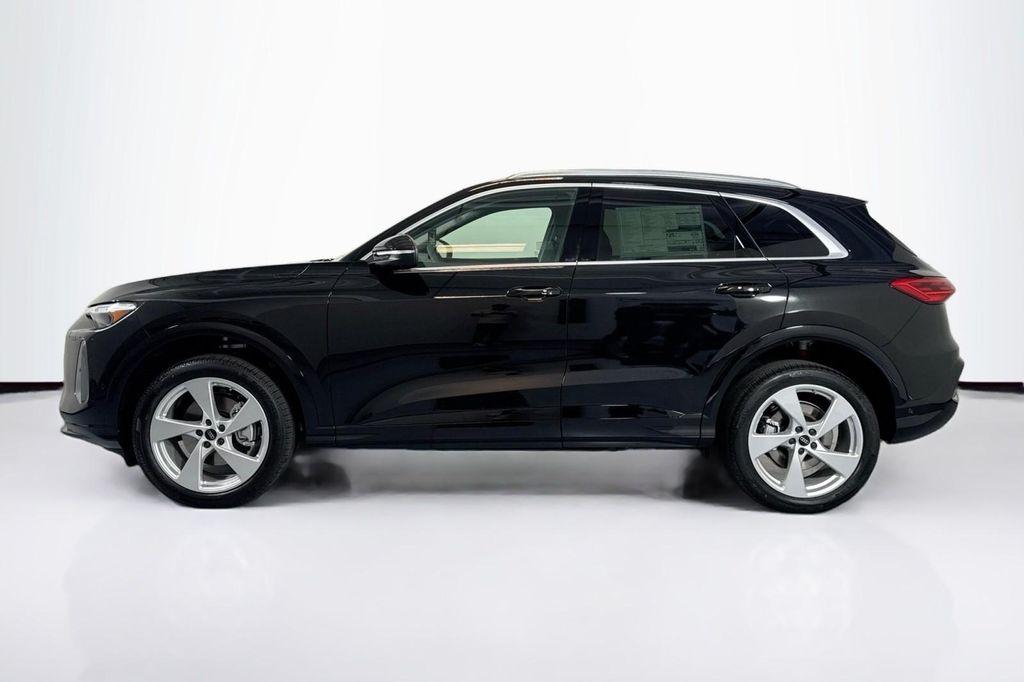 new 2025 Audi Q5 car, priced at $61,390