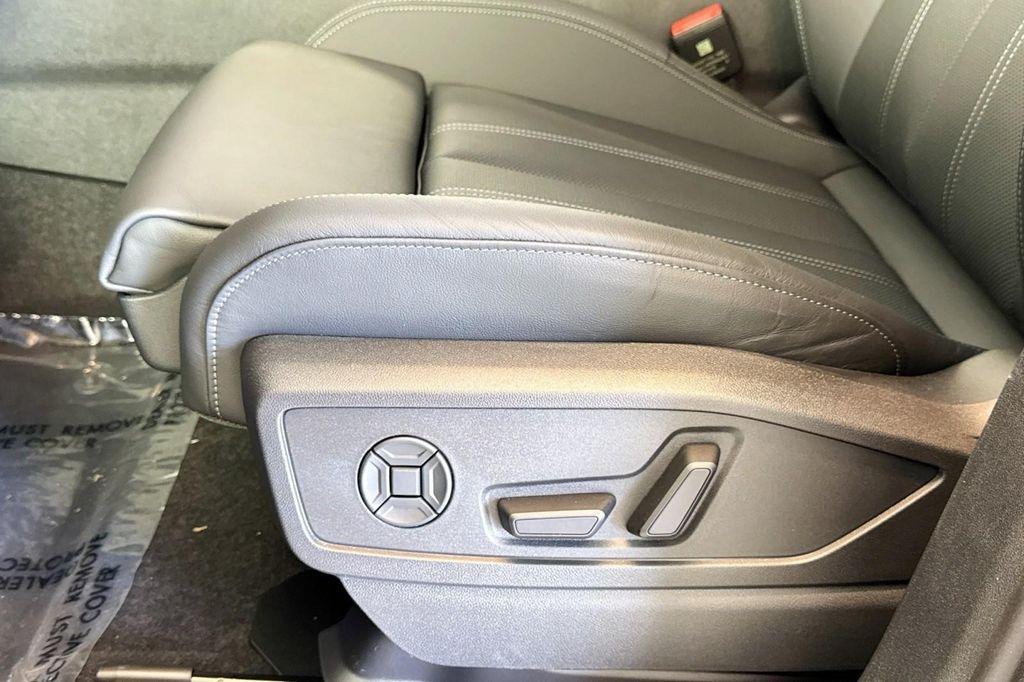 new 2025 Audi Q5 car, priced at $61,390