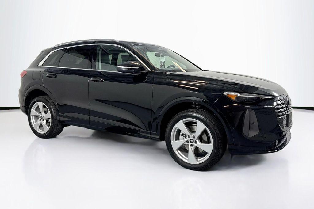 new 2025 Audi Q5 car, priced at $61,390