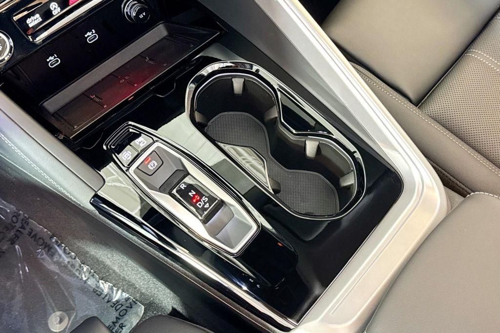 new 2025 Audi Q5 car, priced at $61,390