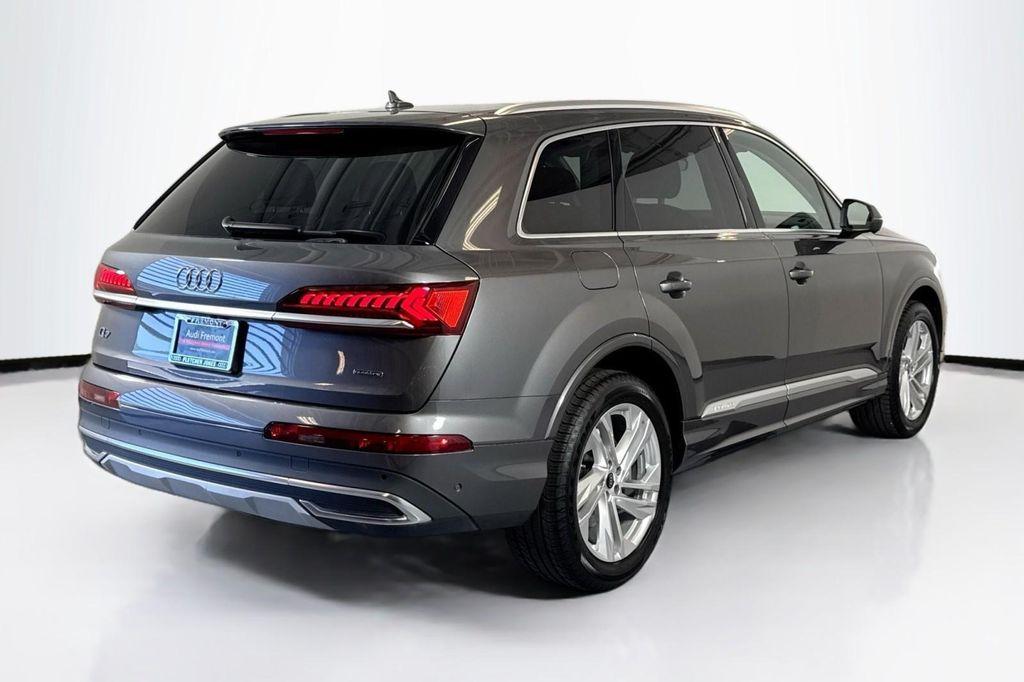 used 2024 Audi Q7 car, priced at $36,990