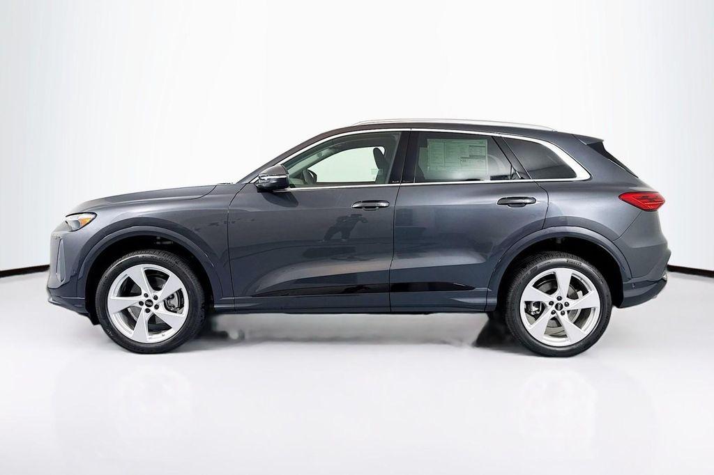 new 2025 Audi Q5 car, priced at $61,390